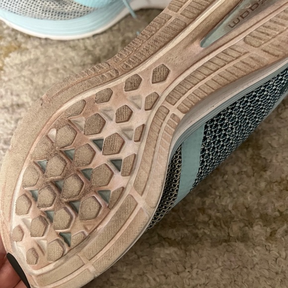 Nike Zoom. Size 7. Gently used. Blue. - Picture 4 of 8